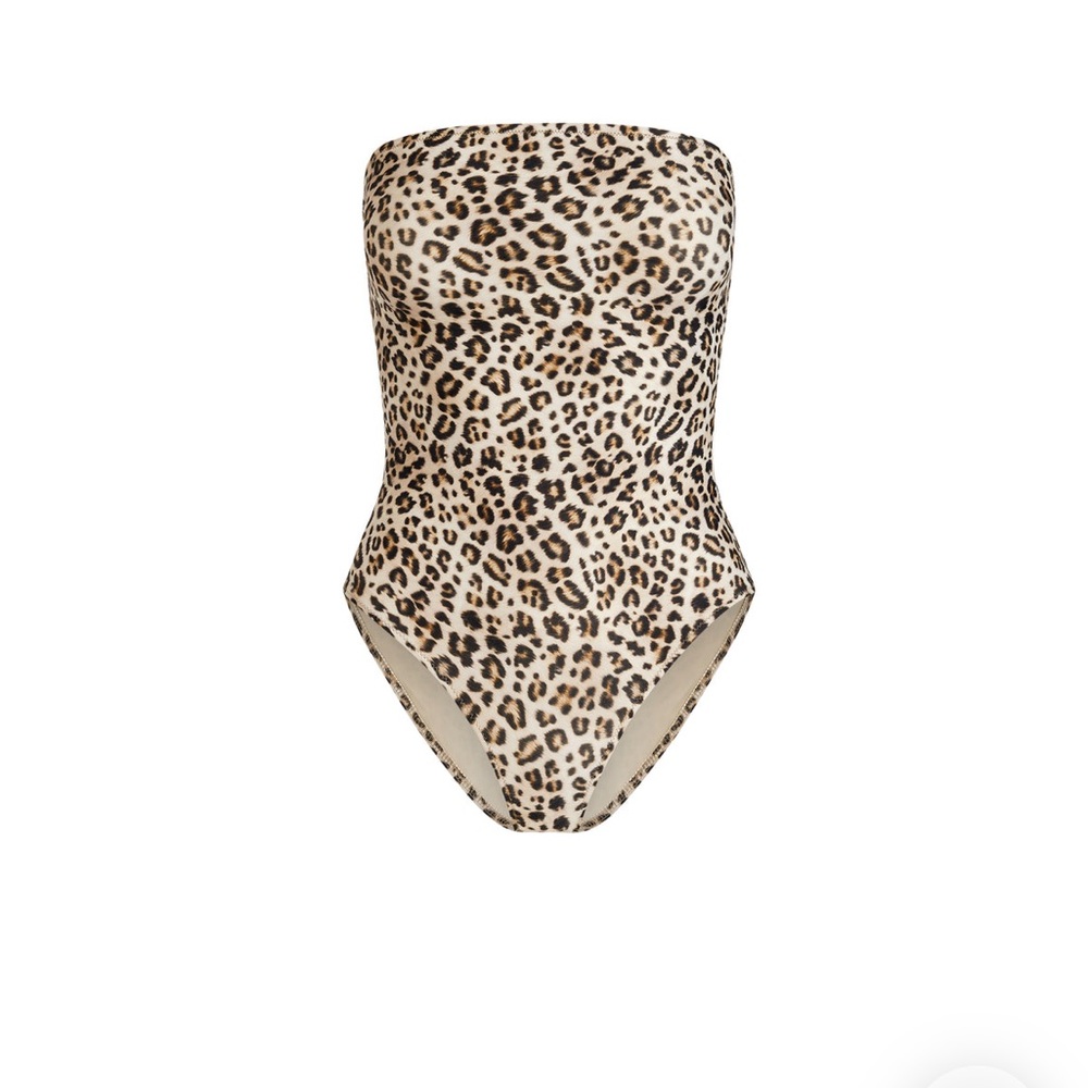 SKIMS SIGNATURE SWIM STRAPLESS ONE PIECE COLOR CHAMPAGNE LEOPARD PRINT